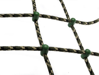 Siatka do wspinaczki moro z zielonymi łącznikami