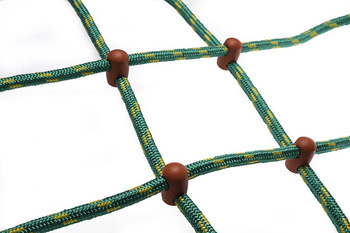 Siatka do wspinaczki zielono-żółta z czerwonymi łącznikami